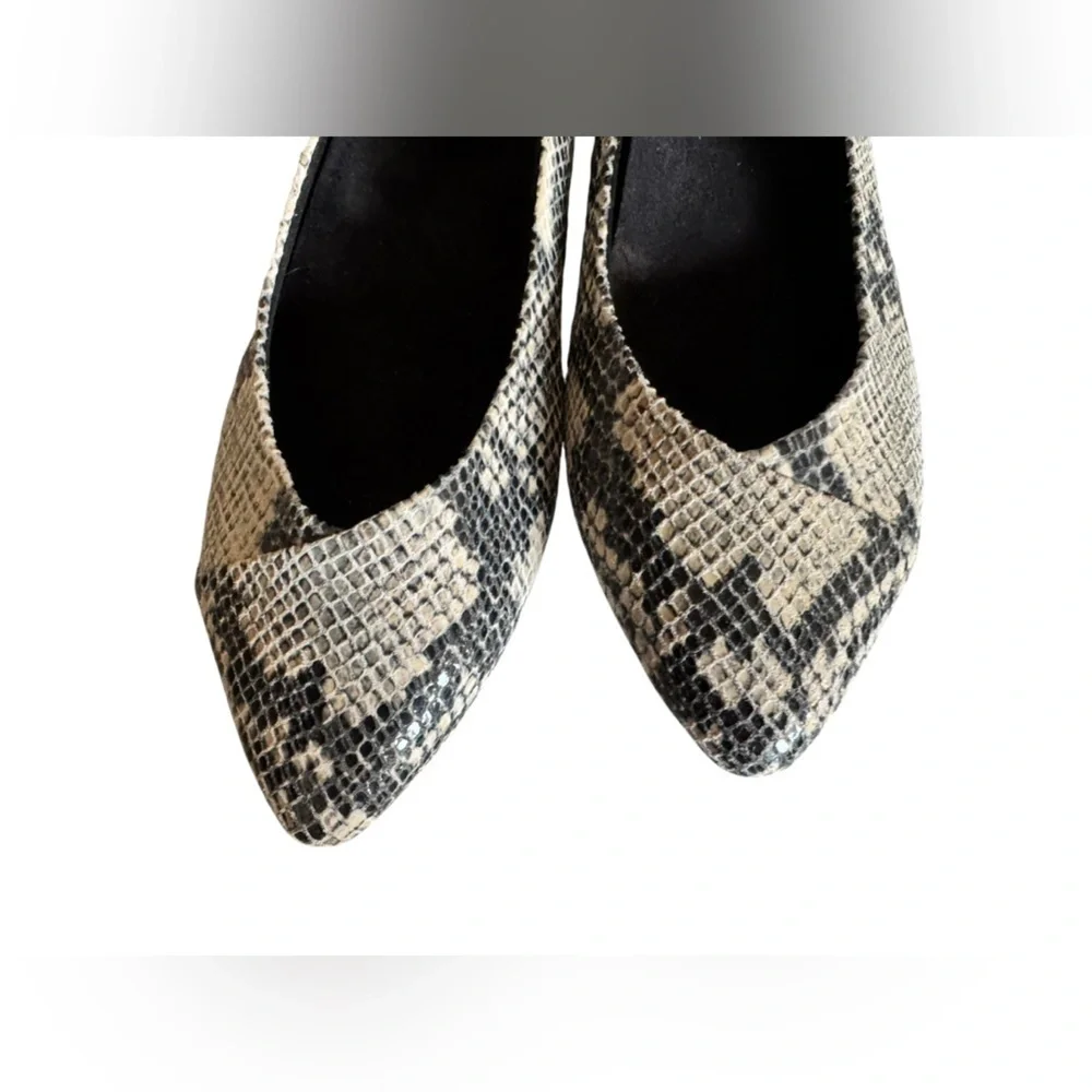 Vionic Caballo Snake Skin Print Pointed Ballet Flats Orthotic 6